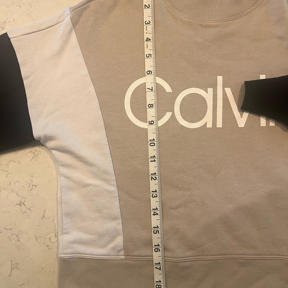Girls Calvin Klein crew necks (bundle of 3) - Picture 12 of 16